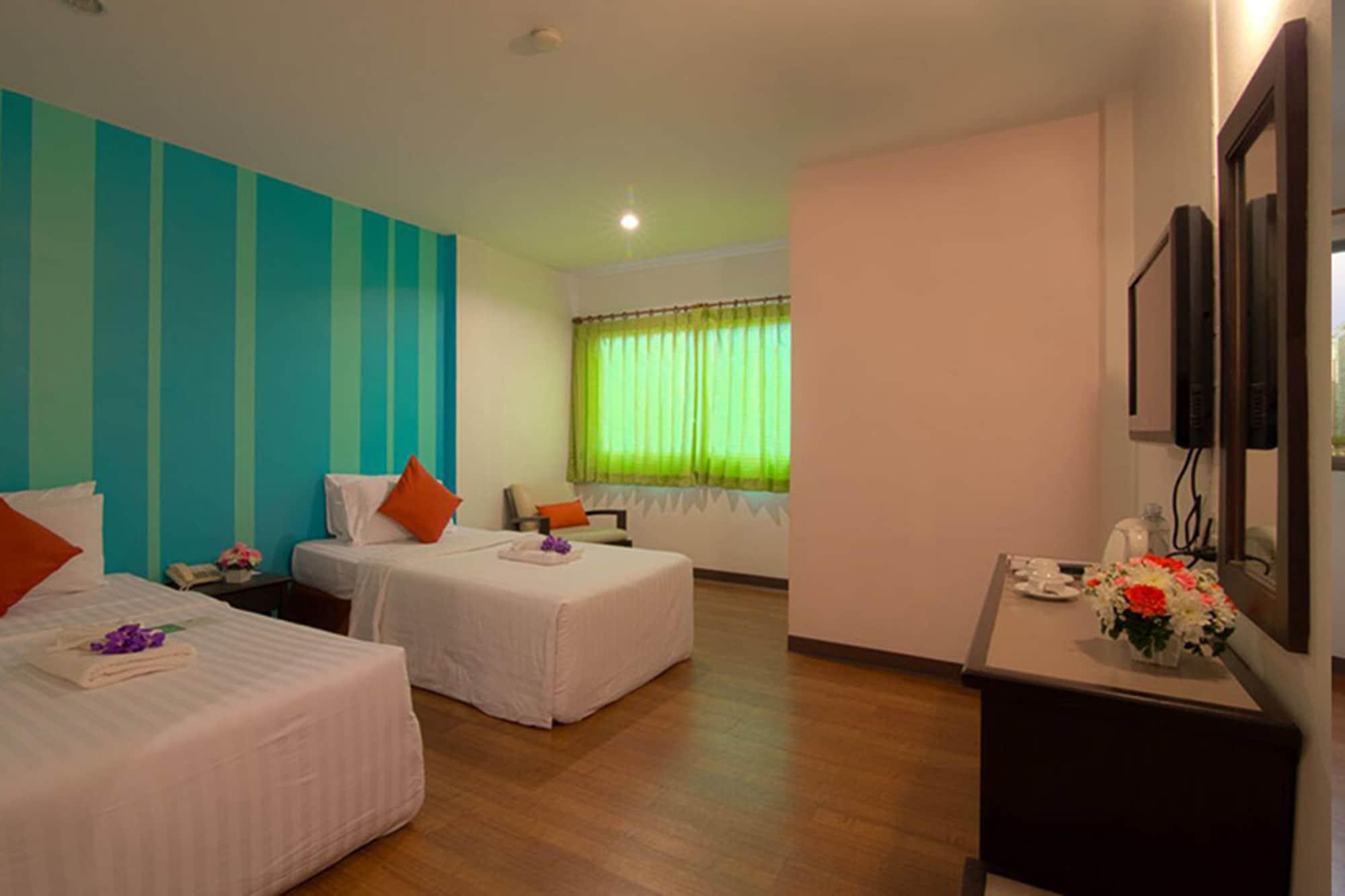 Woraburi Sukhumvit Hotel Бангкок Экстерьер фото