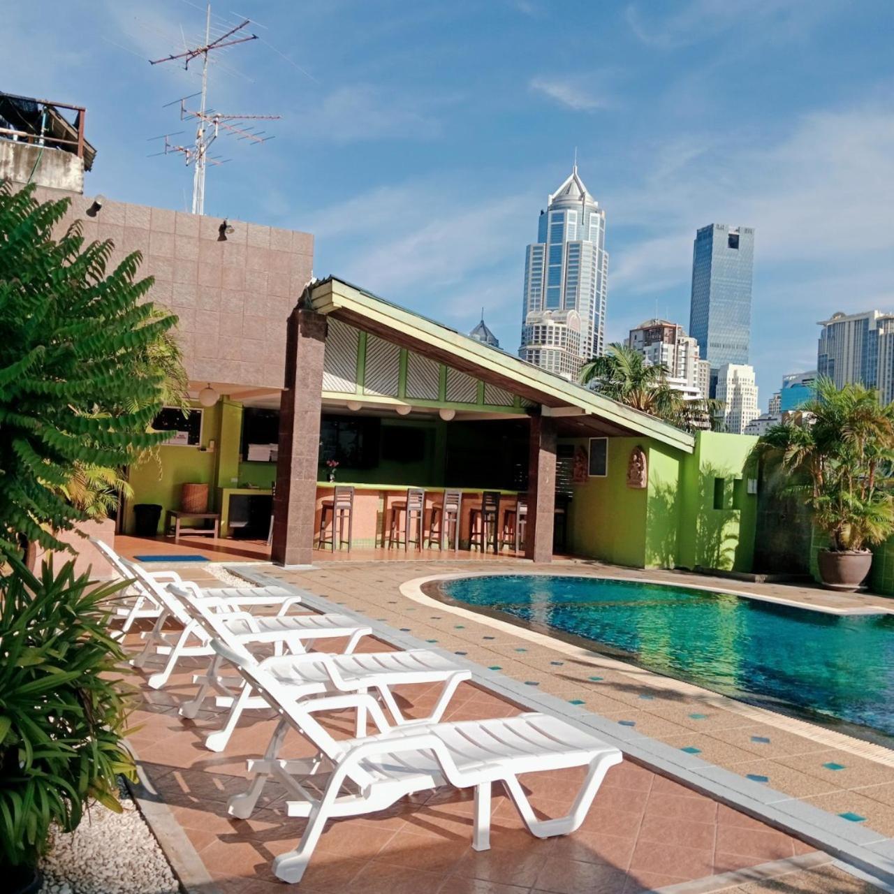 Woraburi Sukhumvit Hotel Бангкок Экстерьер фото