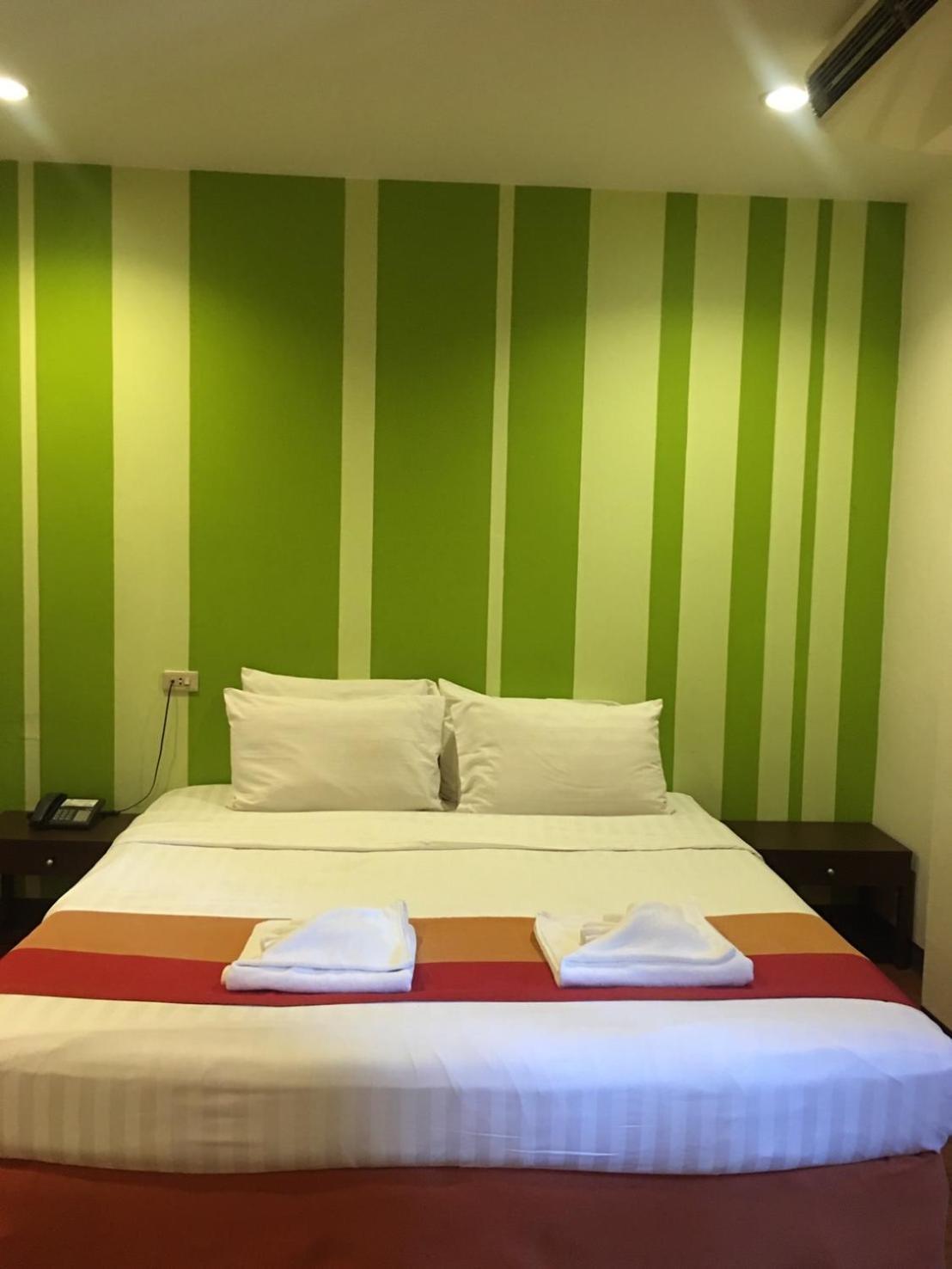 Woraburi Sukhumvit Hotel Бангкок Экстерьер фото