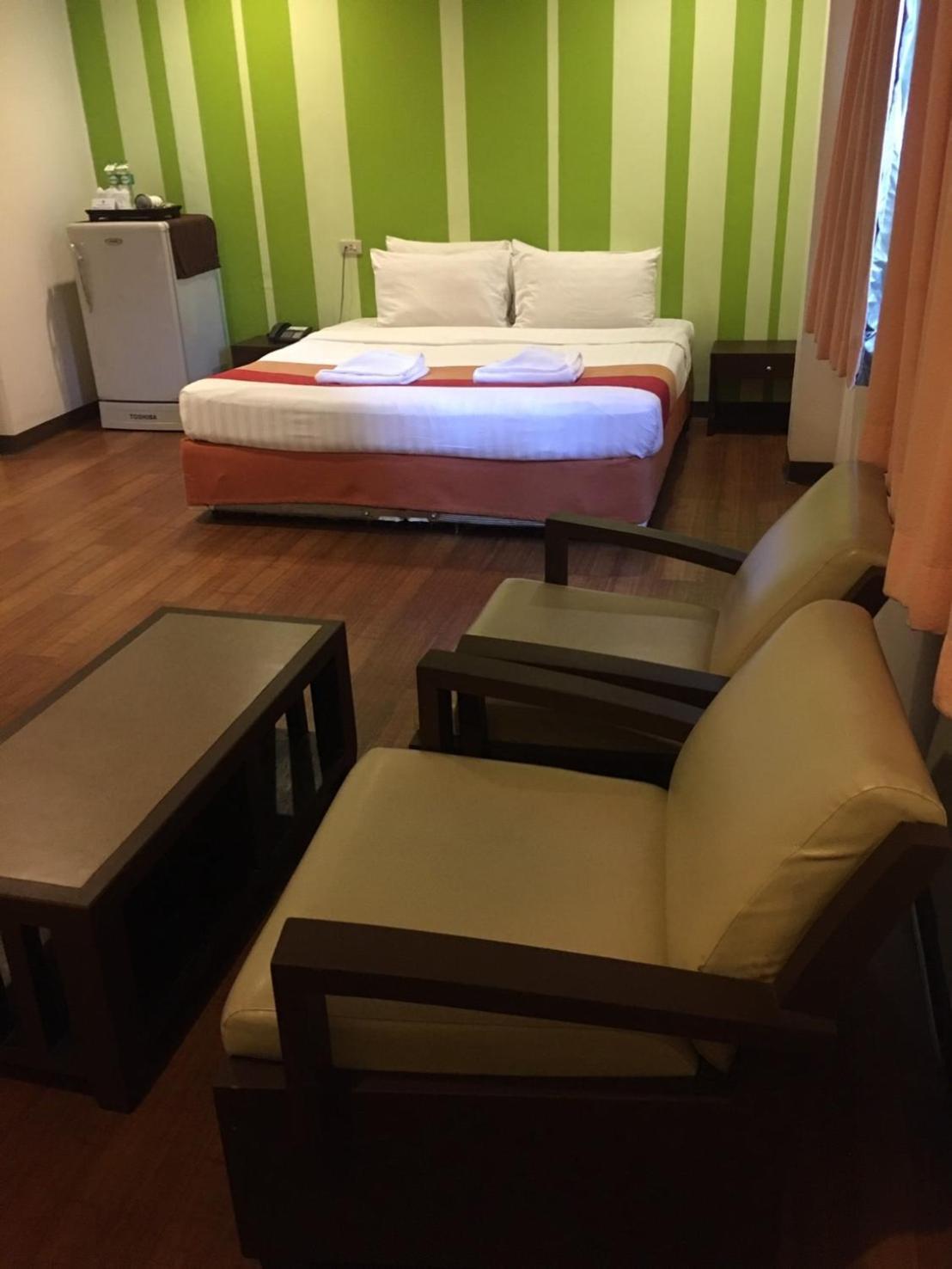 Woraburi Sukhumvit Hotel Бангкок Экстерьер фото