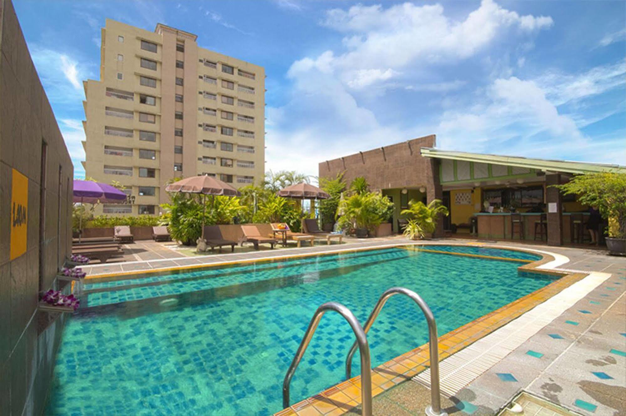 Woraburi Sukhumvit Hotel Бангкок Экстерьер фото